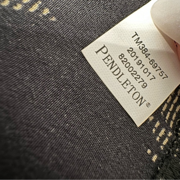 NWT Pendleton North Plains Tunic in Black Sonora Silk size small - Picture 11 of 11